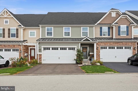 Townhouse For Sale - 1045 Moscariello Lane<br/> ROYERSFORD, PA 19468