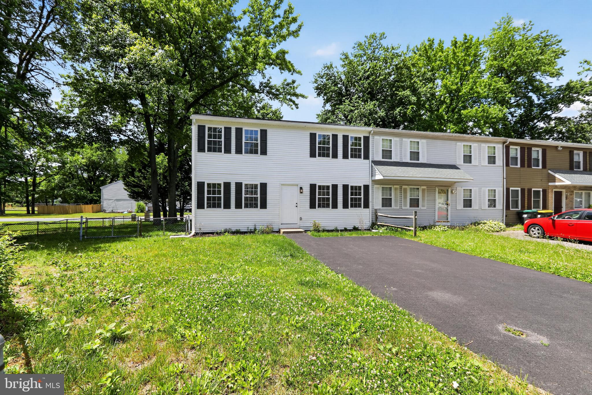 12 HERON COURT