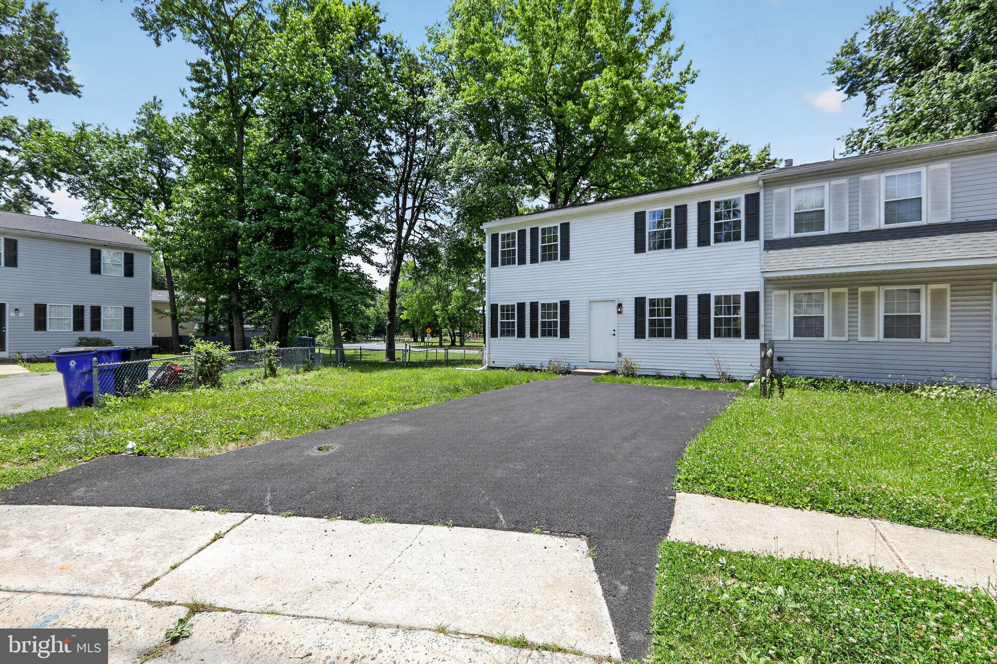 12 HERON COURT