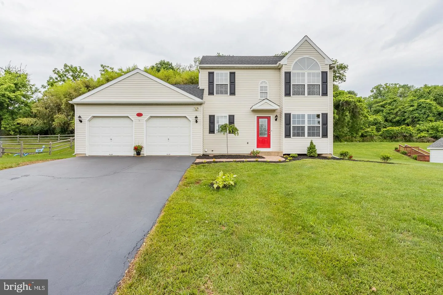 25 Pinckney Drive, Coatesville, PA 19320