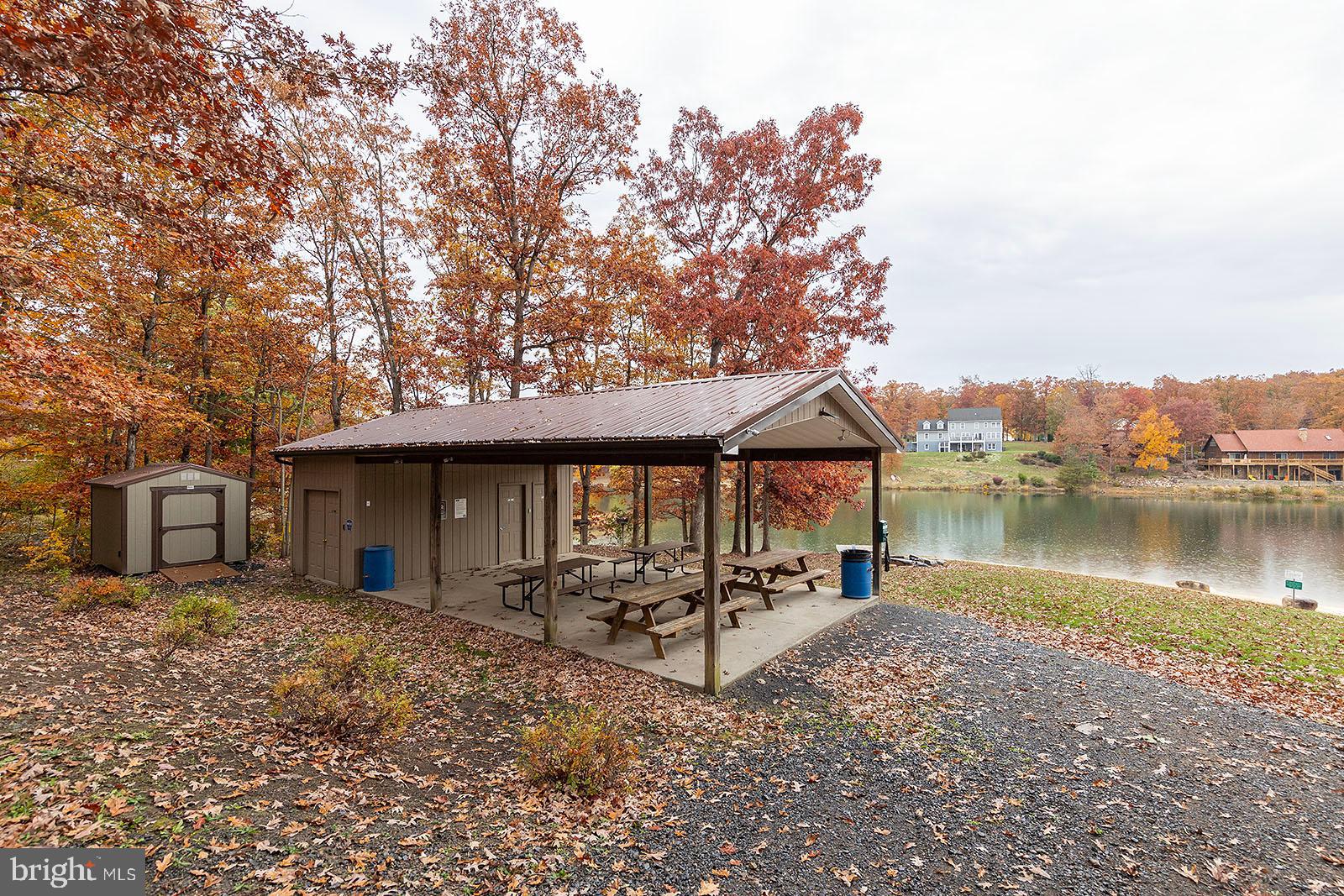 LAKEWOOD - Residential