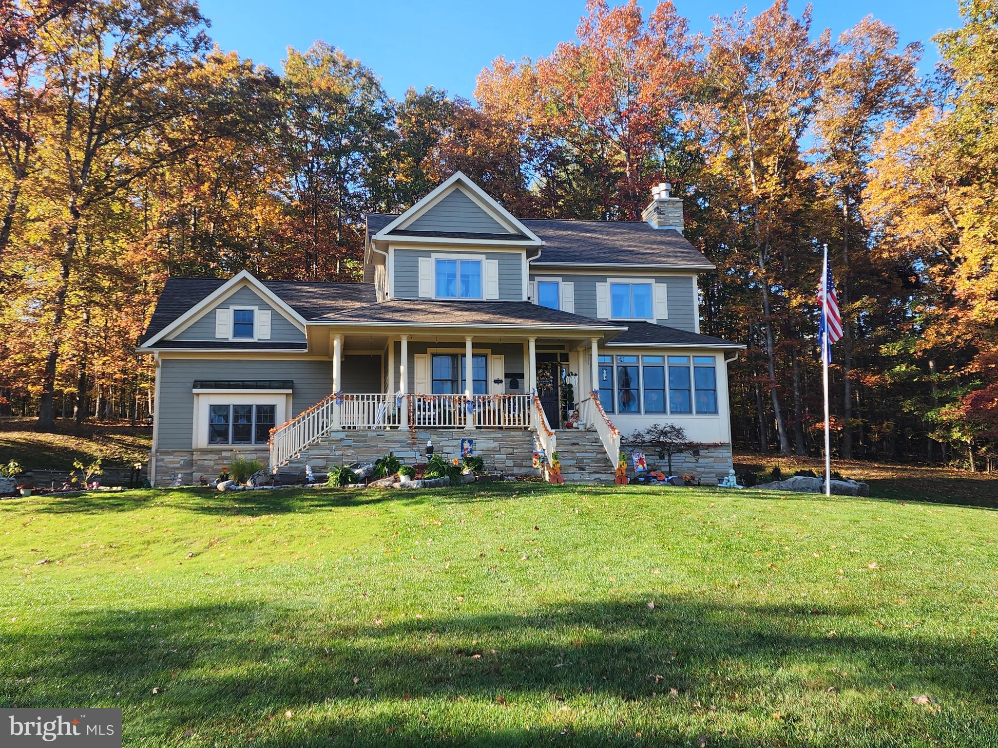 LAKEWOOD - Residential