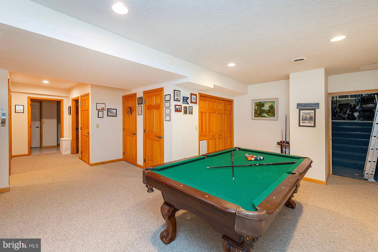 LAKEWOOD - Residential