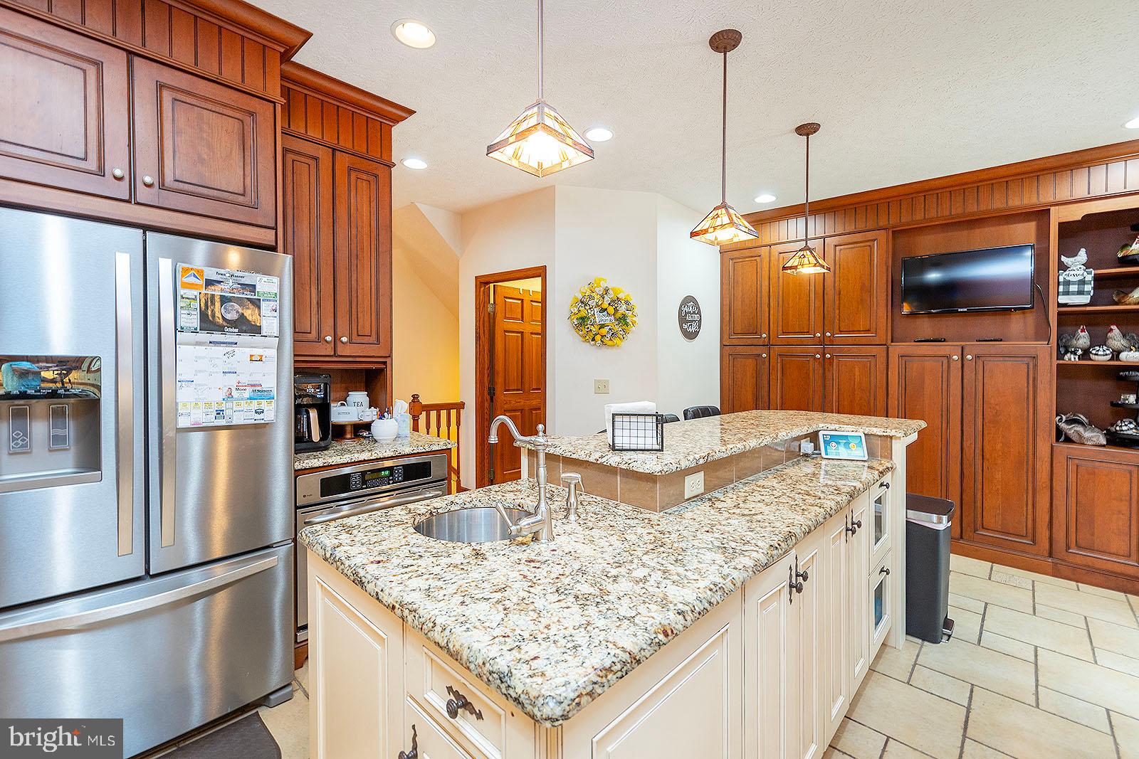 LAKEWOOD - Residential