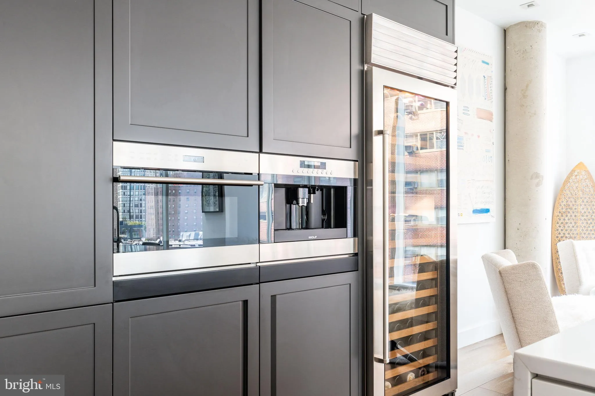 Philadelphia, Pennsylvania 19103, United States, 4 Bedrooms Bedrooms, ,5 BathroomsBathrooms,Residential,Pending,42279