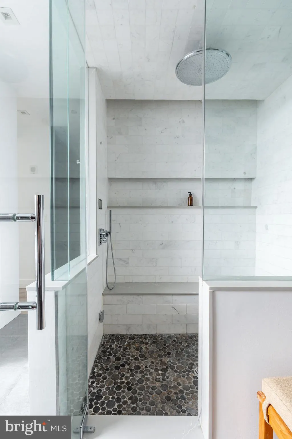 Philadelphia, Pennsylvania 19103, United States, 4 Bedrooms Bedrooms, ,5 BathroomsBathrooms,Residential,Pending,42279