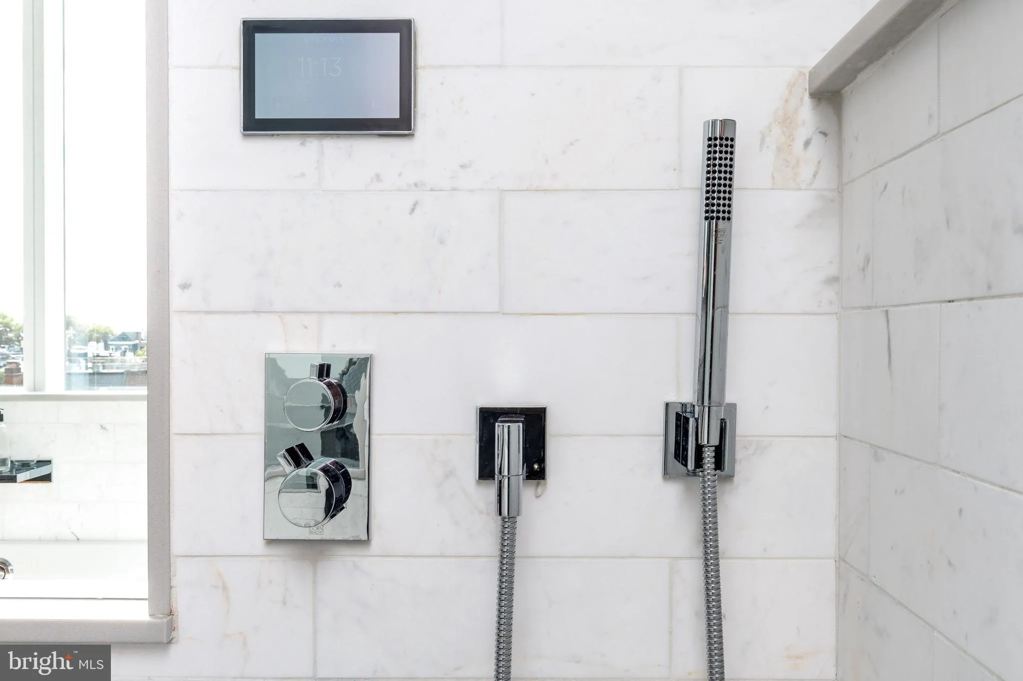 Philadelphia, Pennsylvania 19103, United States, 4 Bedrooms Bedrooms, ,5 BathroomsBathrooms,Residential,Pending,42279