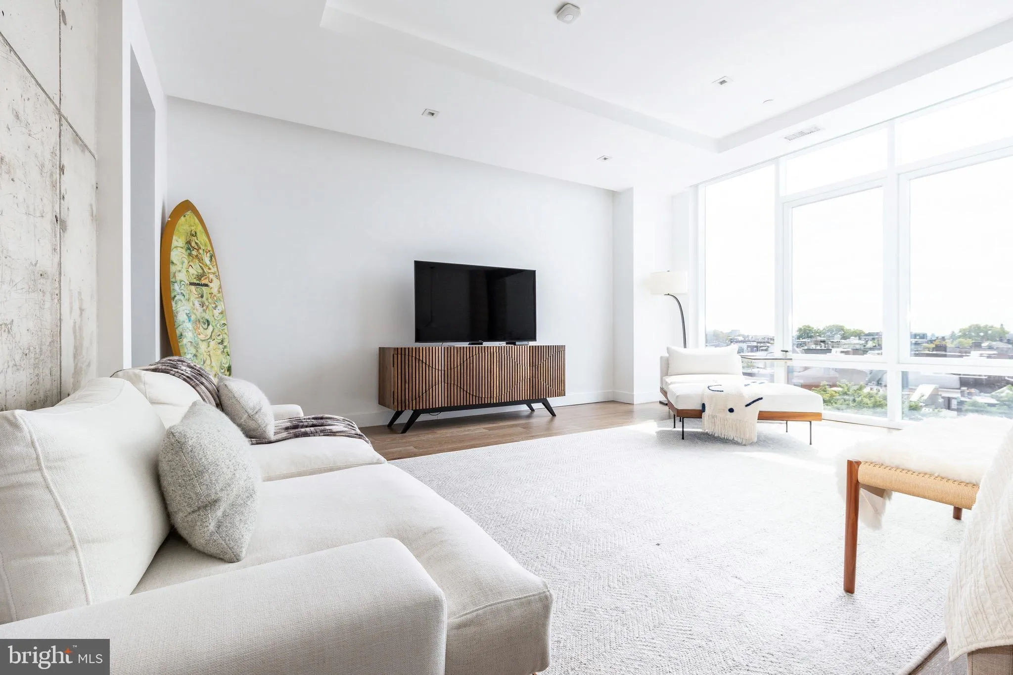 Philadelphia, Pennsylvania 19103, United States, 4 Bedrooms Bedrooms, ,5 BathroomsBathrooms,Residential,Pending,42279