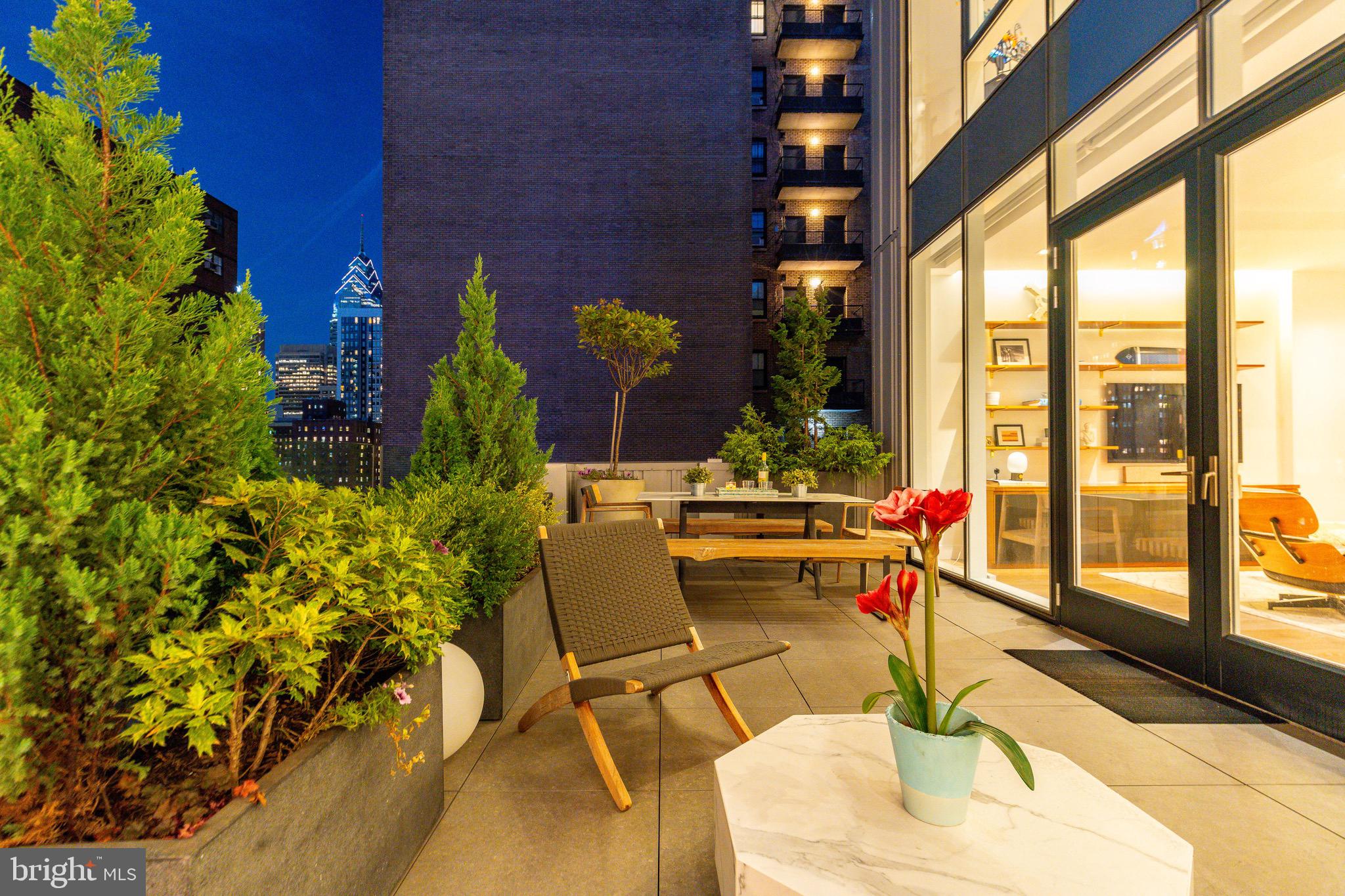 RITTENHOUSE SQUARE - Residential