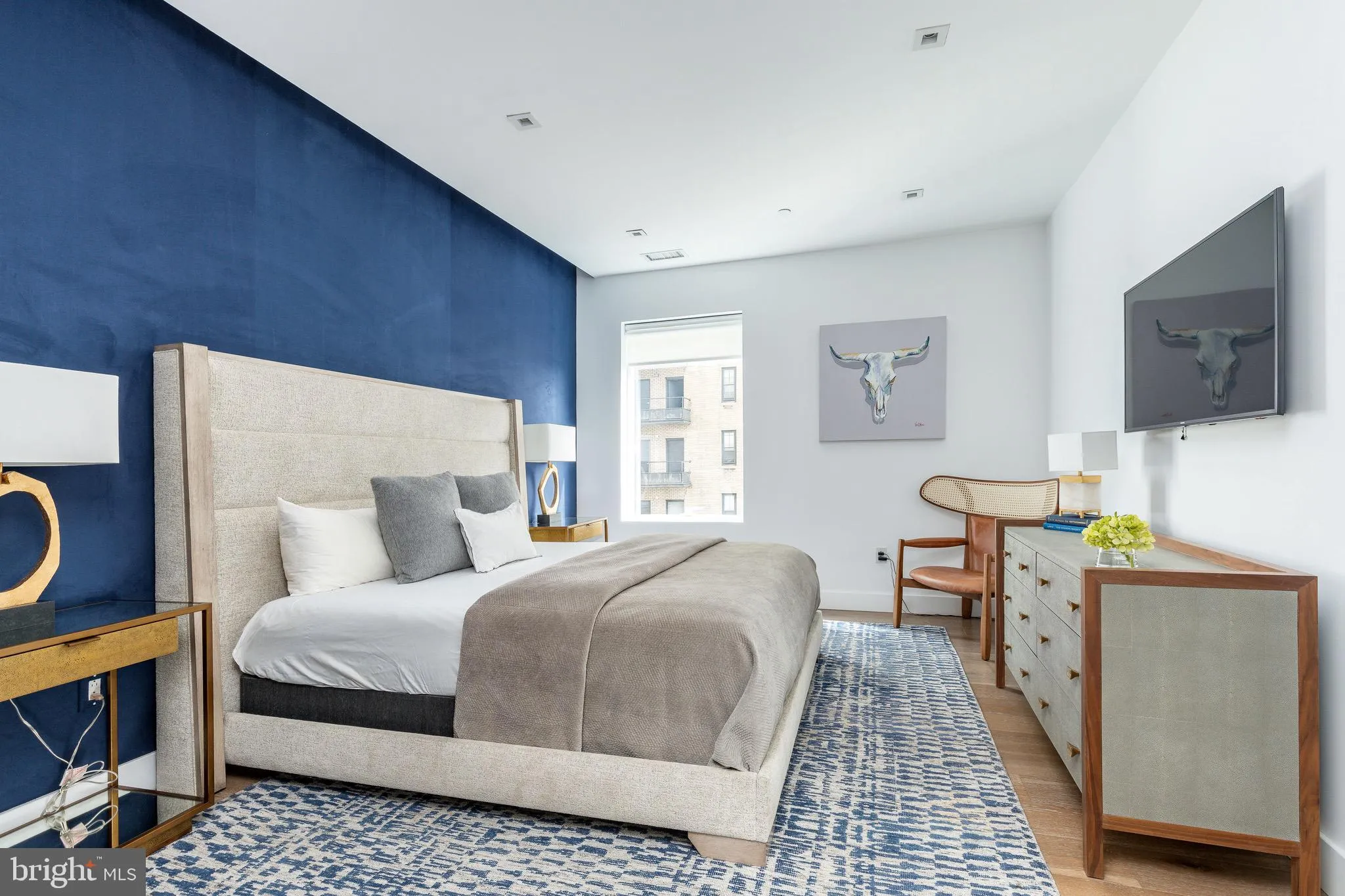 Philadelphia, Pennsylvania 19103, United States, 4 Bedrooms Bedrooms, ,5 BathroomsBathrooms,Residential,Pending,42279