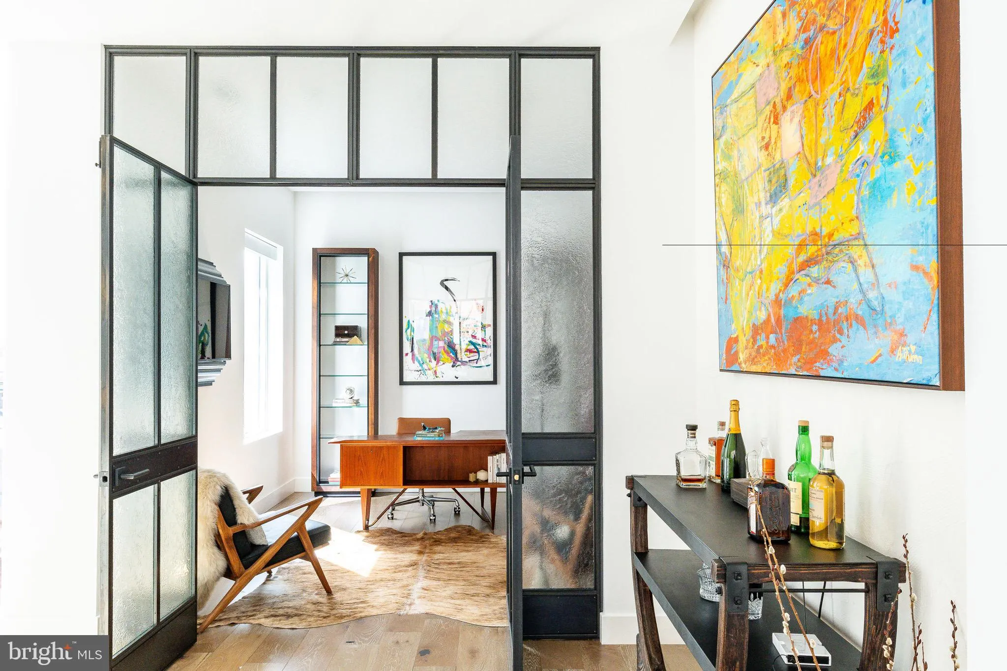 Philadelphia, Pennsylvania 19103, United States, 4 Bedrooms Bedrooms, ,5 BathroomsBathrooms,Residential,Pending,42279