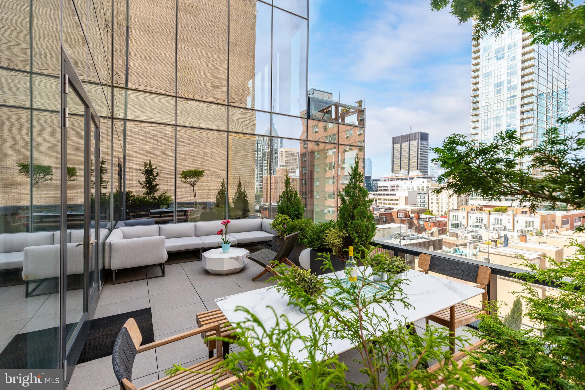 RITTENHOUSE SQUARE - Residential