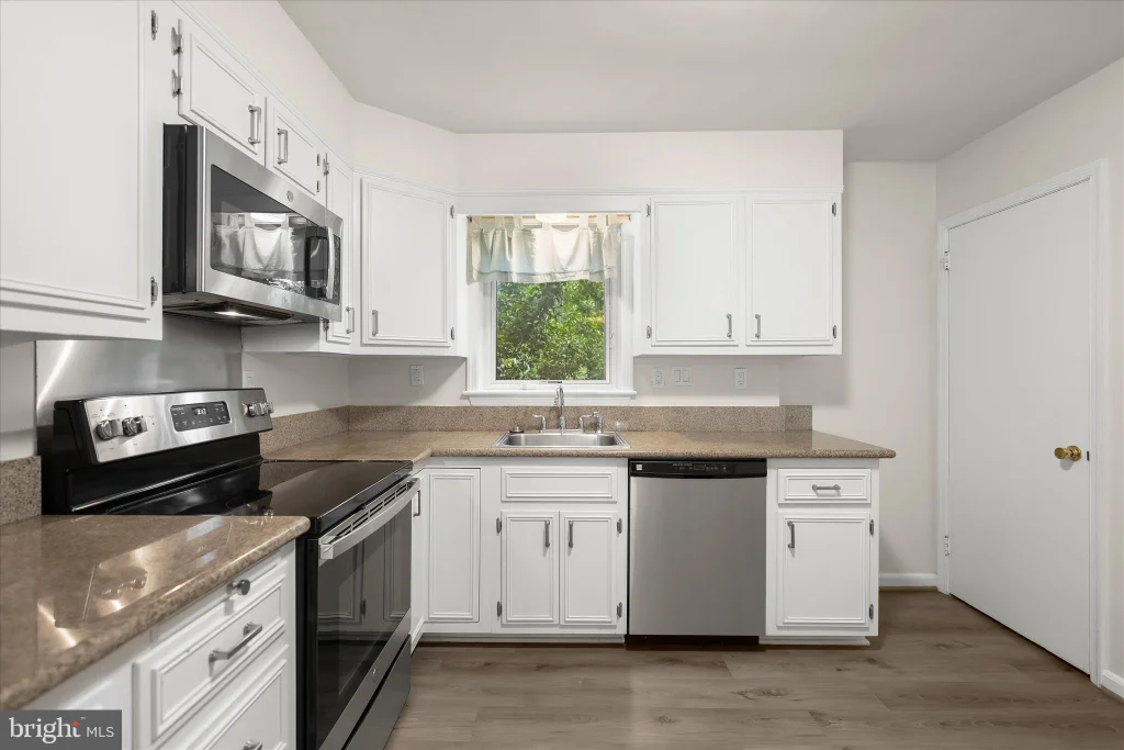 Additional image 8 of 877 N Nottingham Street N, Arlington, VA 22205
