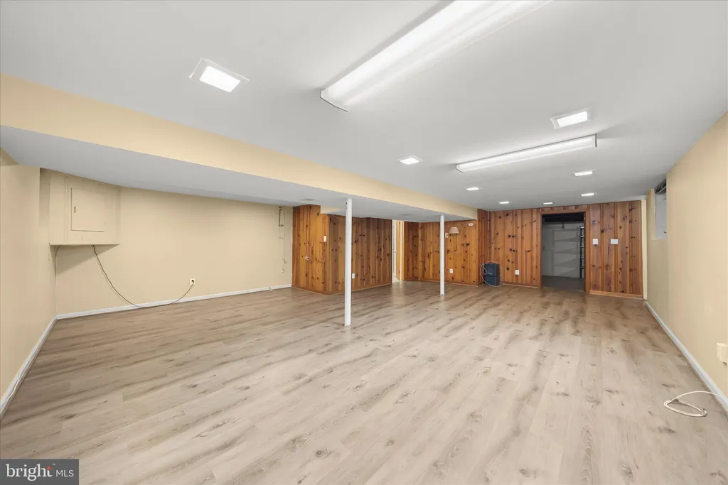 Additional image 17 of 877 N Nottingham Street N, Arlington, VA 22205