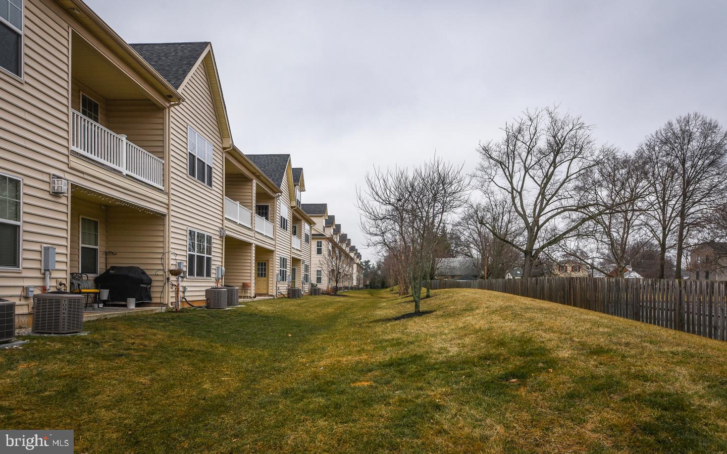 THE ENCLAVE - Residential