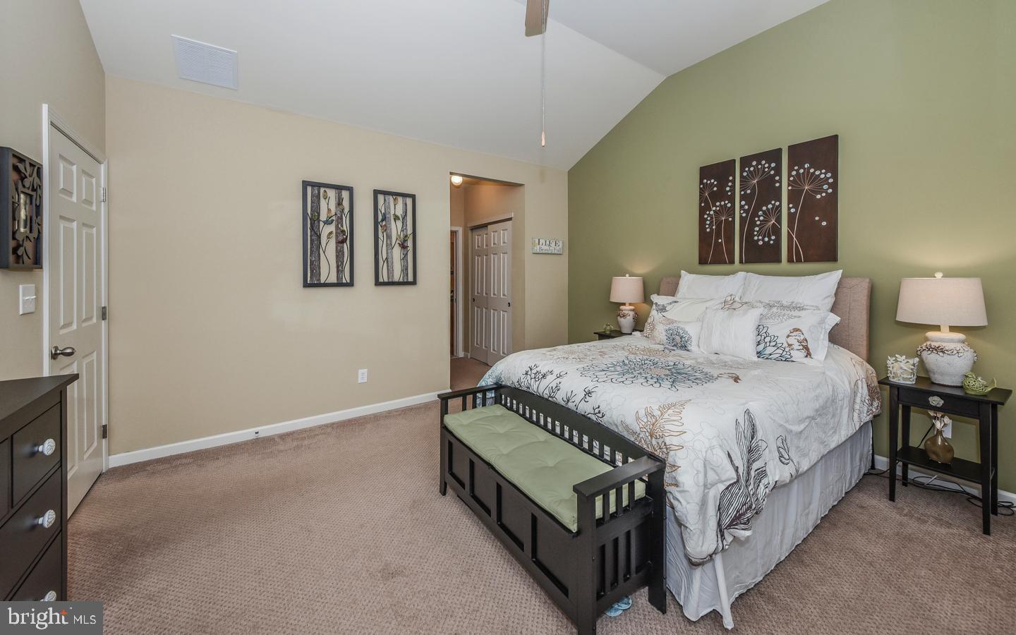 THE ENCLAVE - Residential