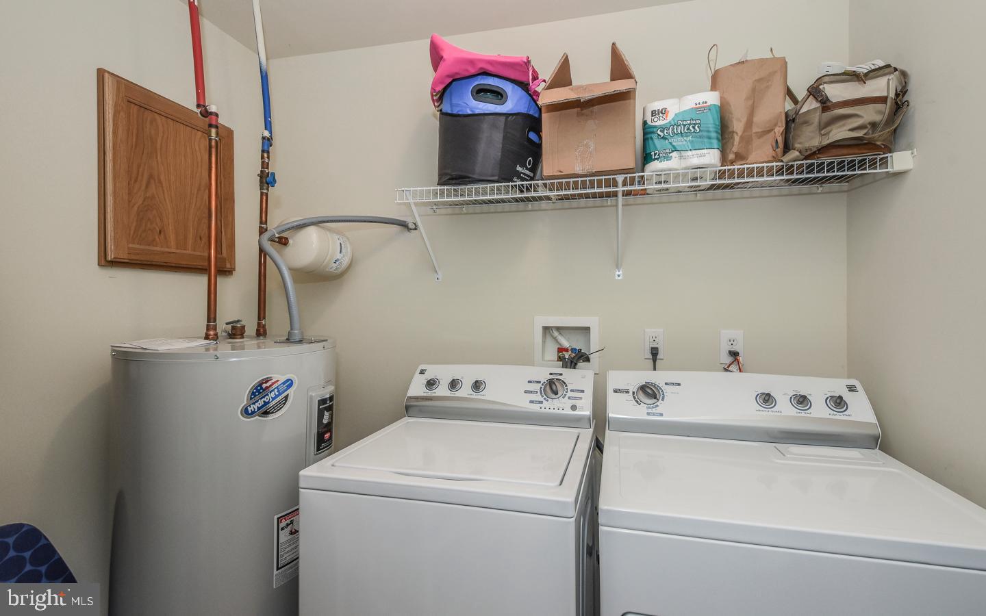 THE ENCLAVE - Residential