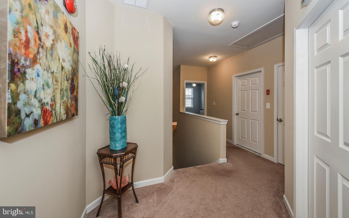 THE ENCLAVE - Residential