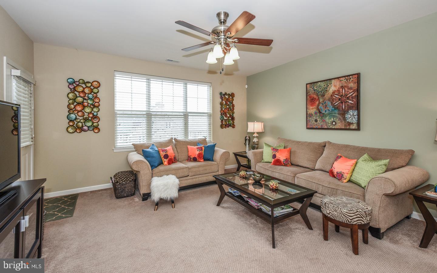 THE ENCLAVE - Residential