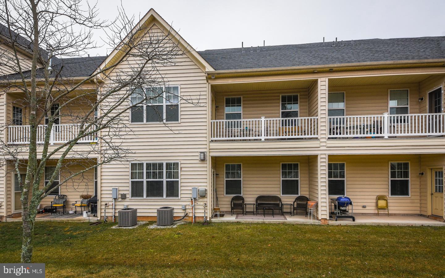 THE ENCLAVE - Residential