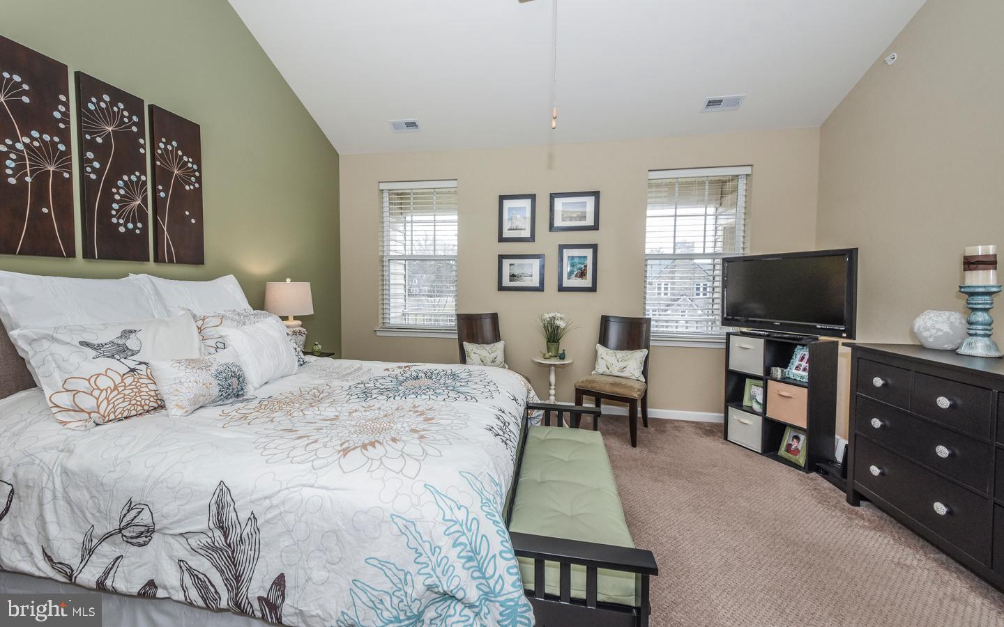 THE ENCLAVE - Residential