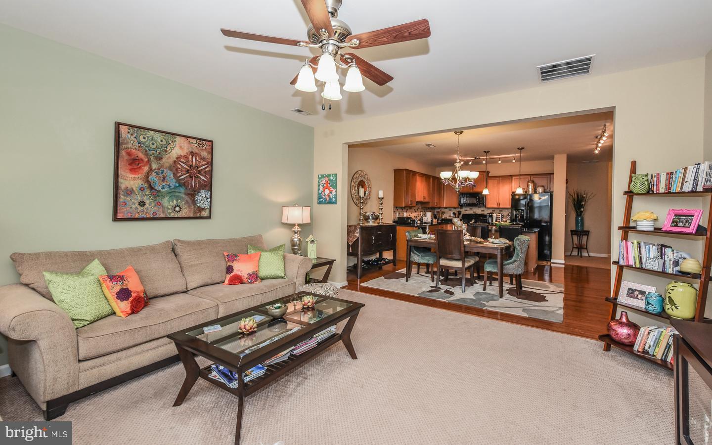 THE ENCLAVE - Residential