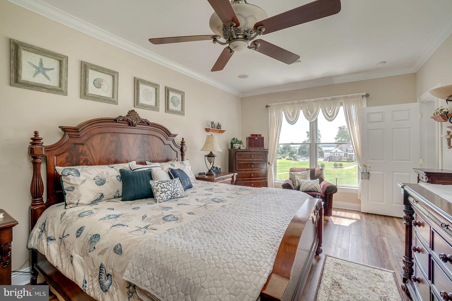 WATERS EDGE - Residential