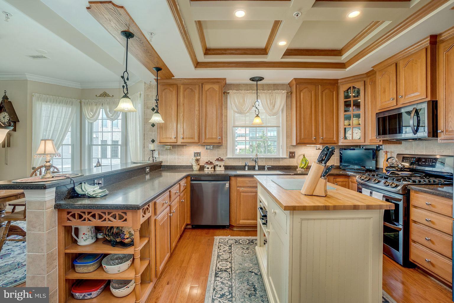 WATERS EDGE - Residential