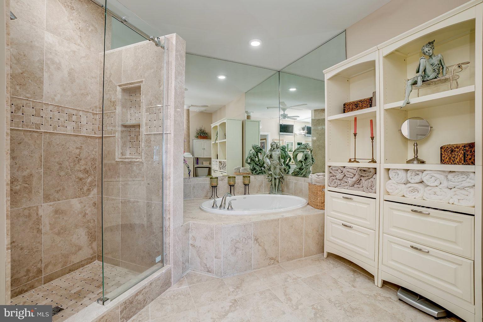 WATERS EDGE - Residential