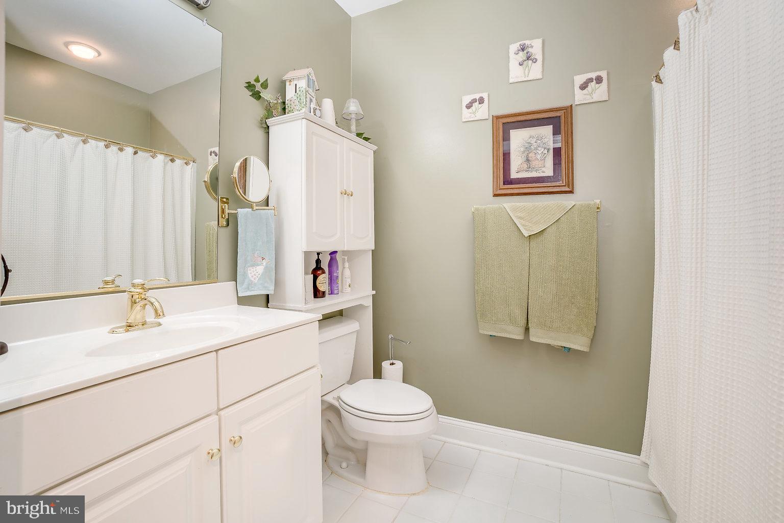 WATERS EDGE - Residential