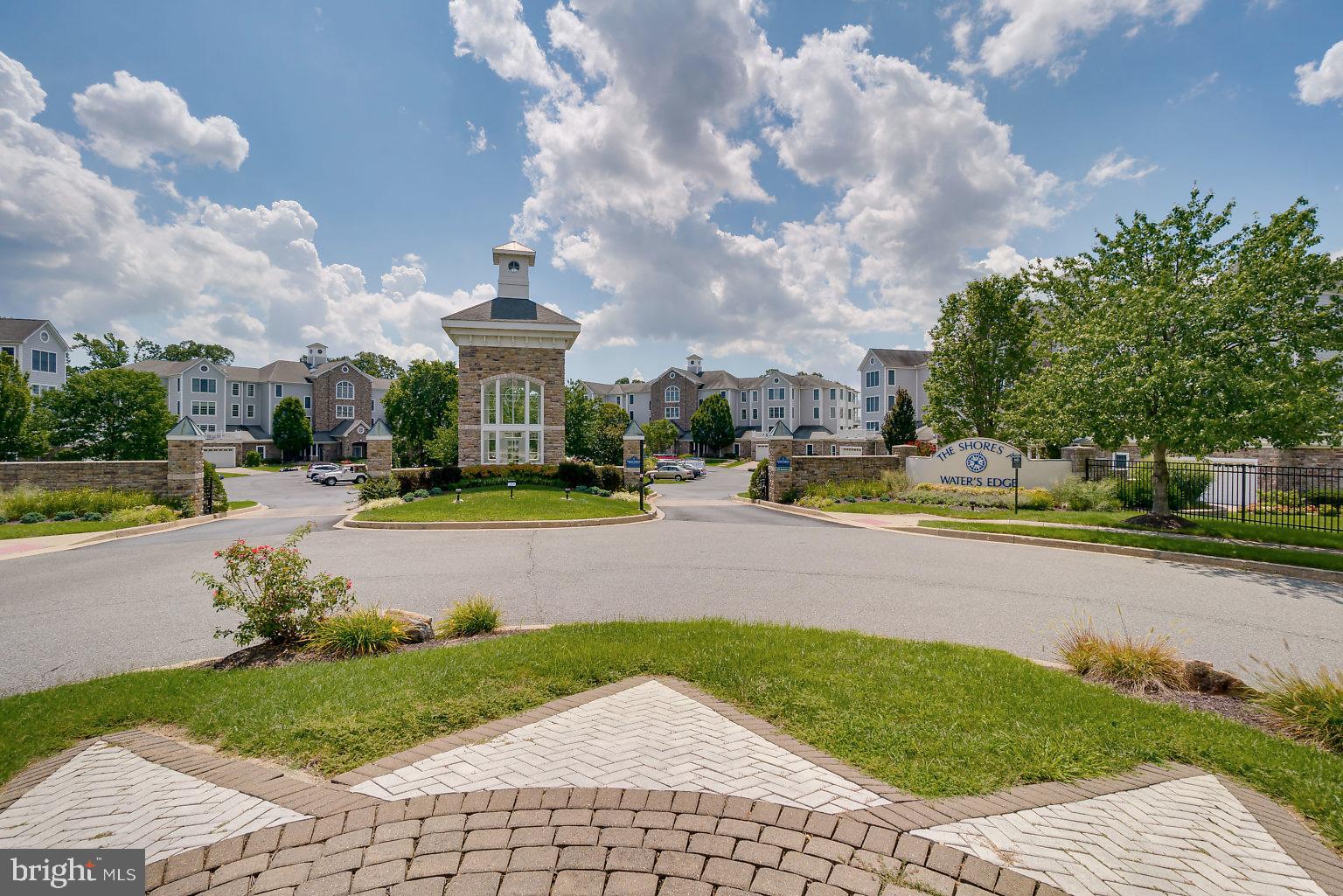 WATERS EDGE - Residential