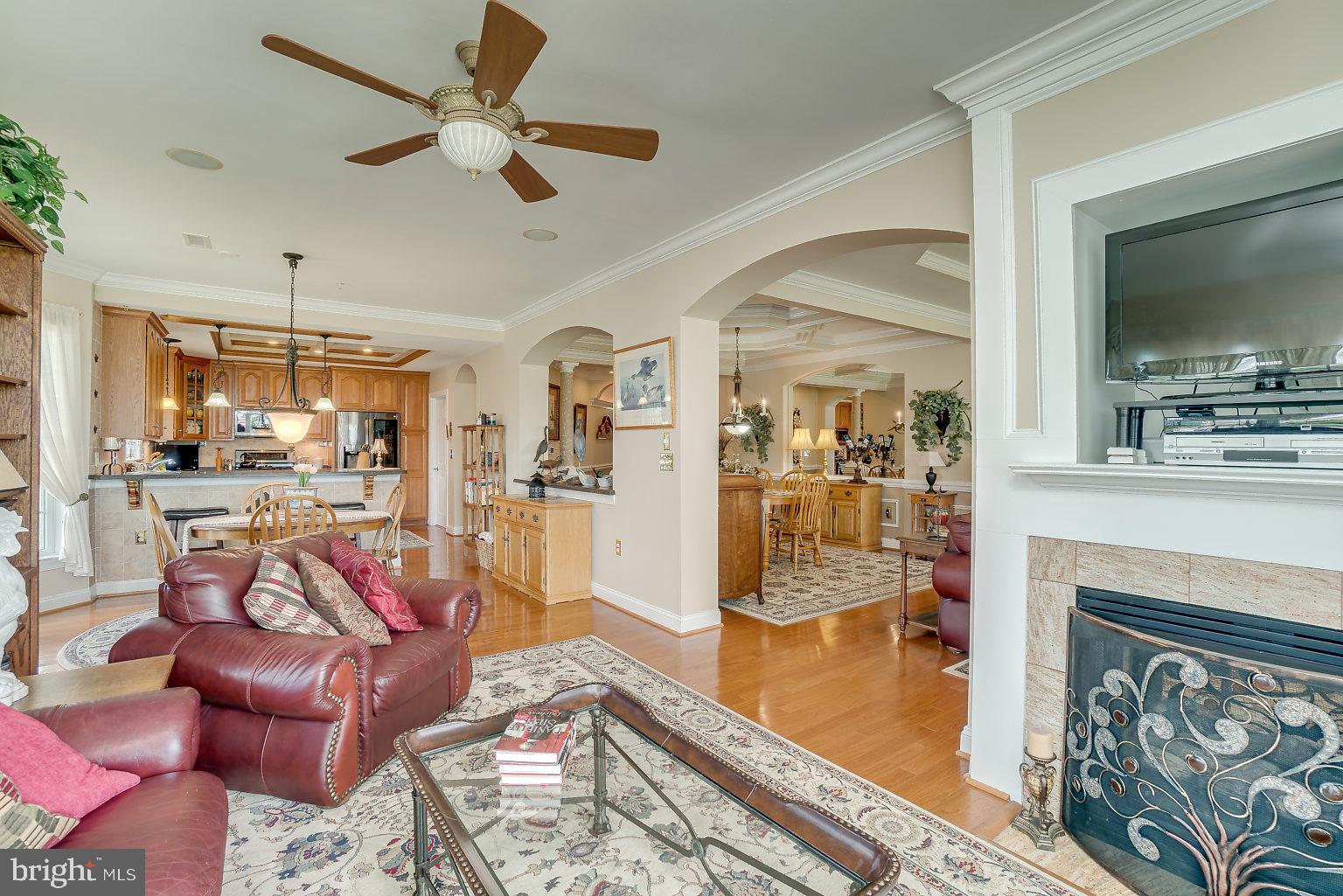 WATERS EDGE - Residential