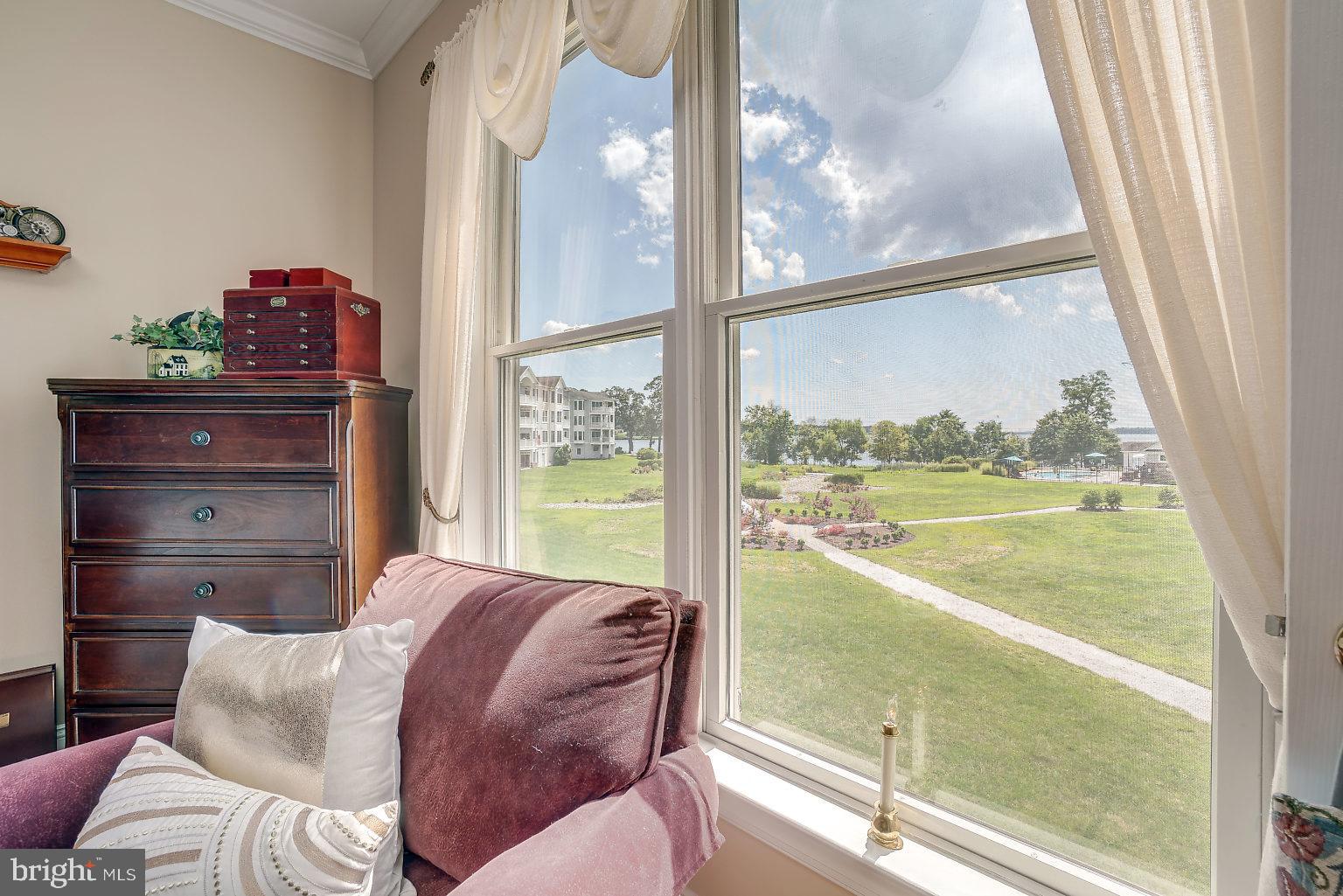 WATERS EDGE - Residential