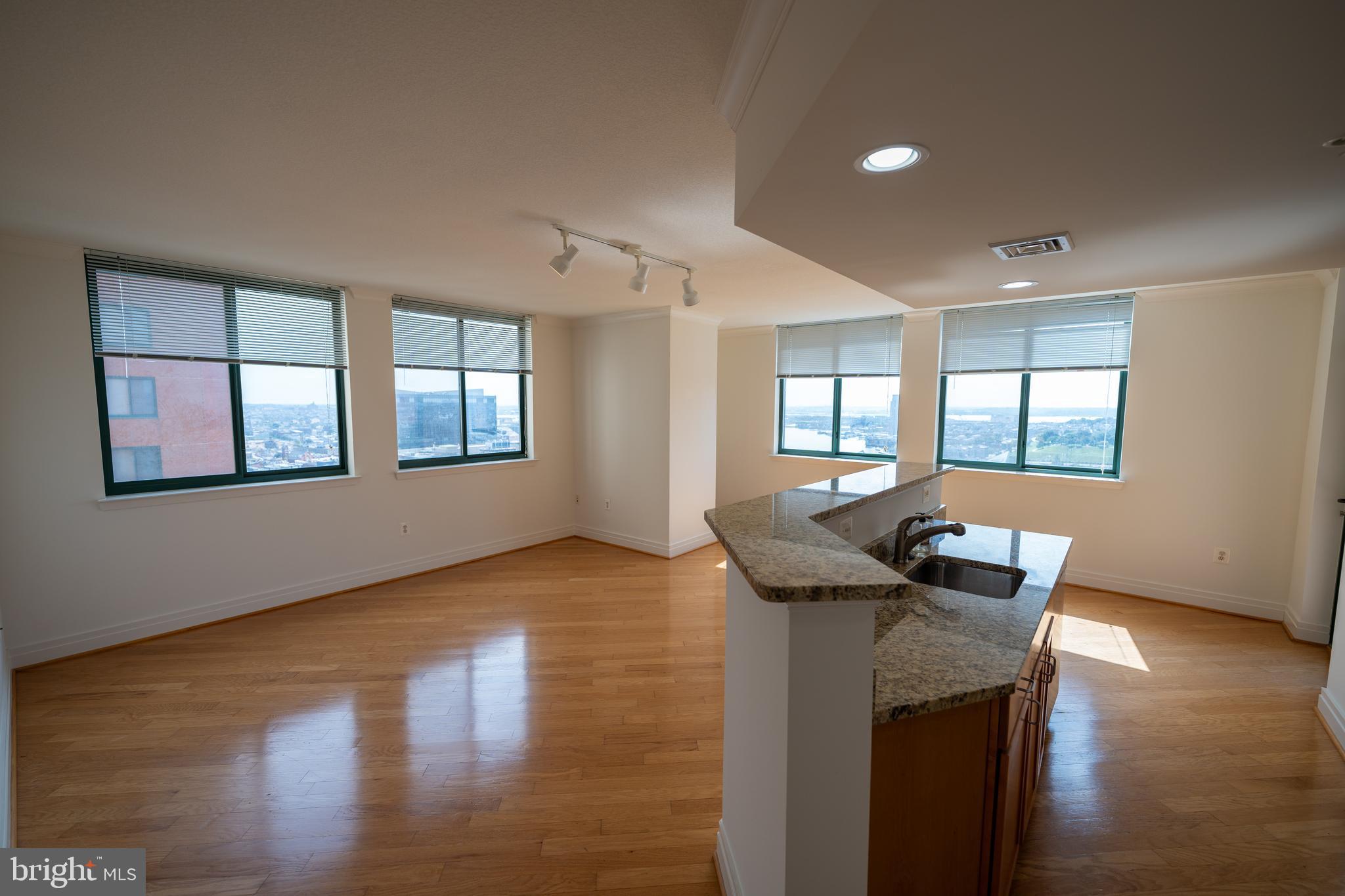 INNER HARBOR - Residential Lease