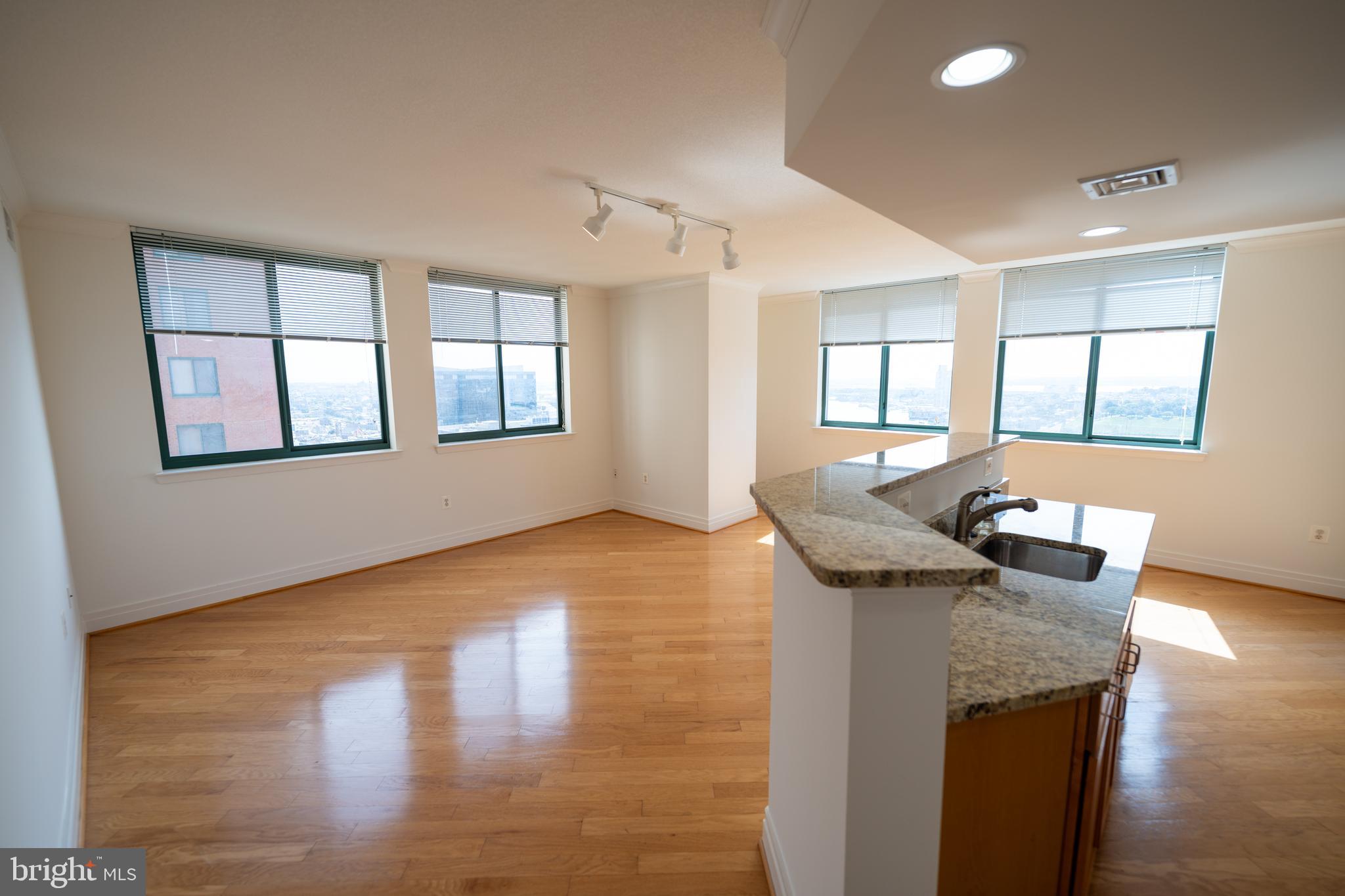 INNER HARBOR - Residential Lease