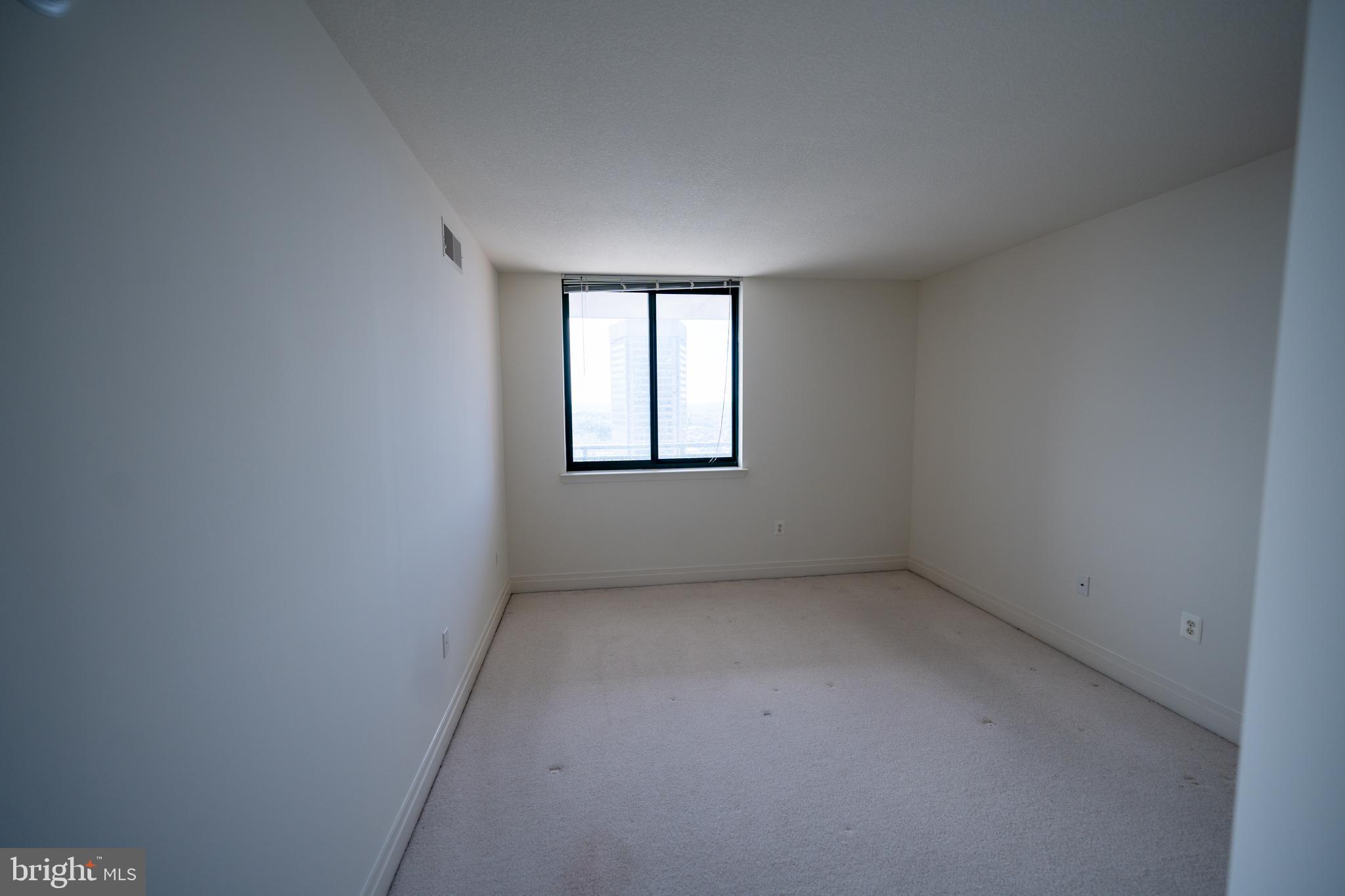 INNER HARBOR - Residential Lease