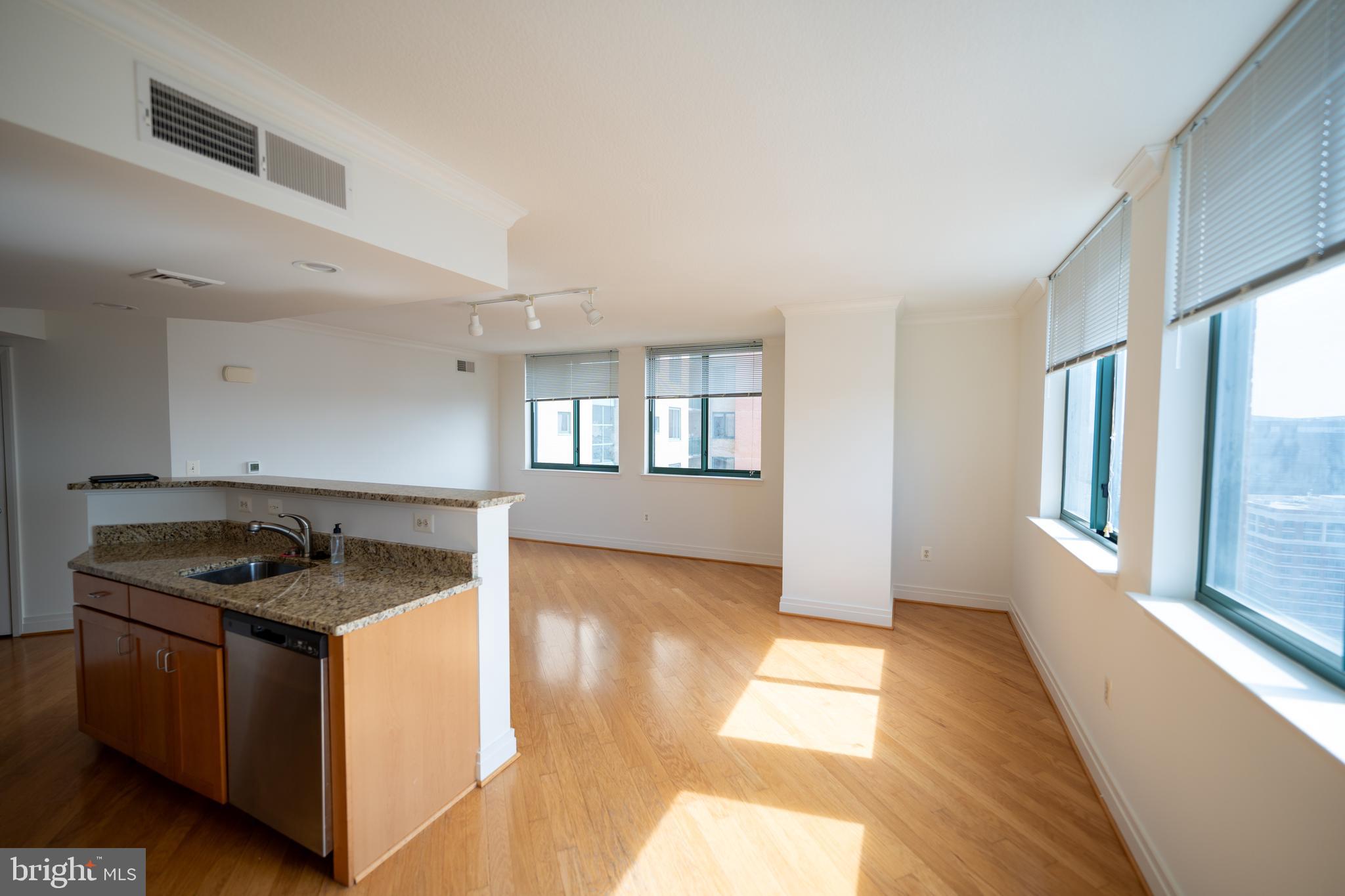 INNER HARBOR - Residential Lease