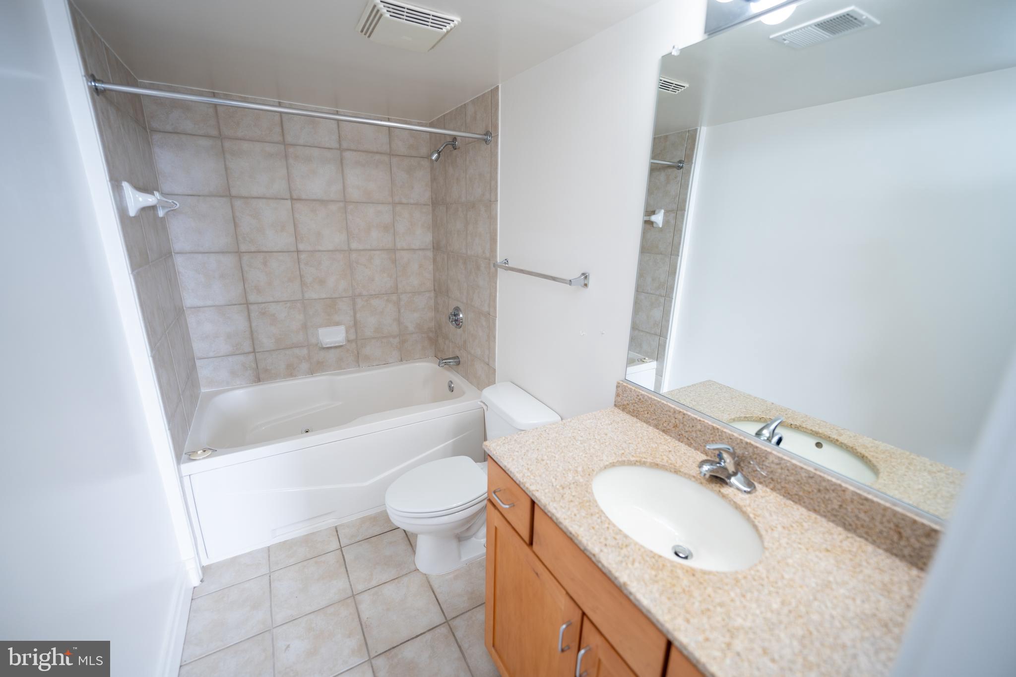 INNER HARBOR - Residential Lease