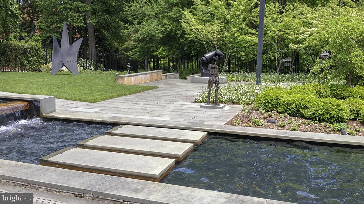 RADNOR WINSTON - Residential