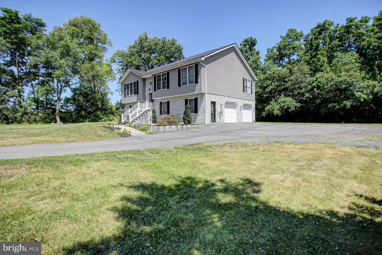 8333 BUCHANAN TRAIL W