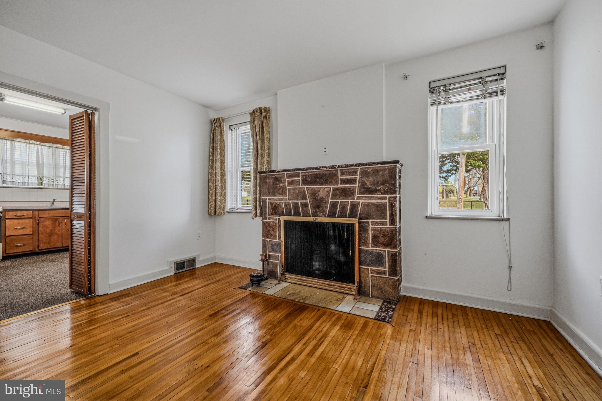 411 N CLEVELAND AVENUE