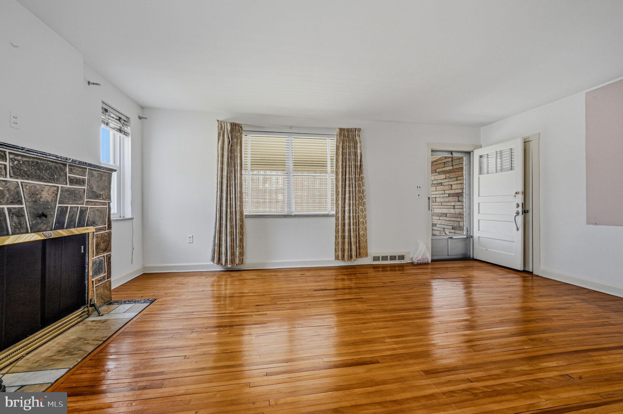 411 N CLEVELAND AVENUE