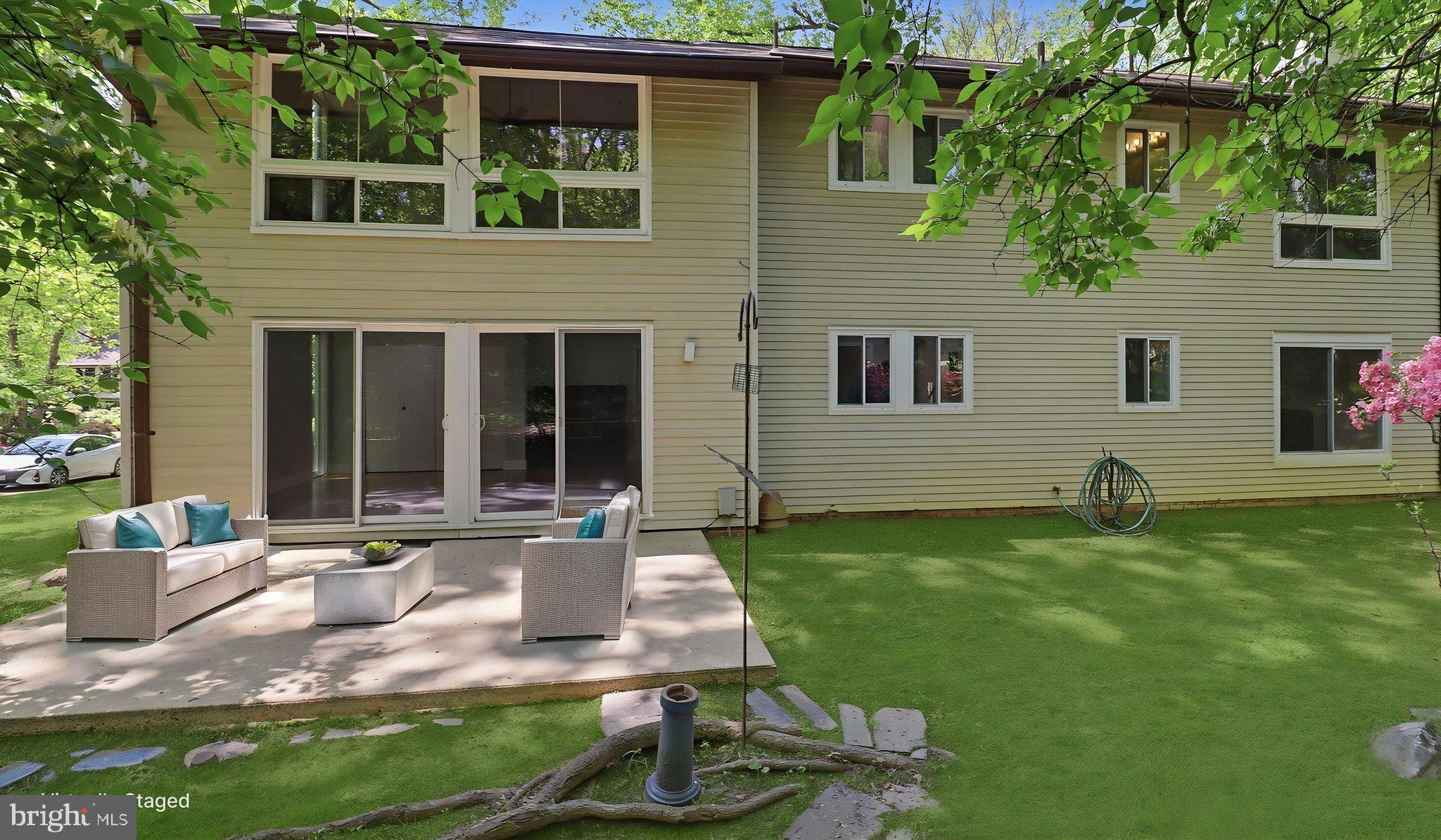 NEW MARK COMMONS - Residential