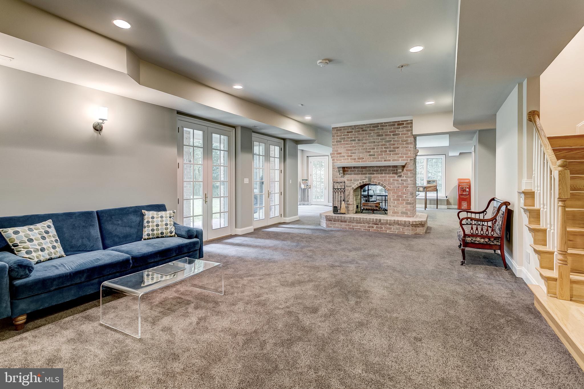 VILLAGE OF HARPERS CHOICE - Residential