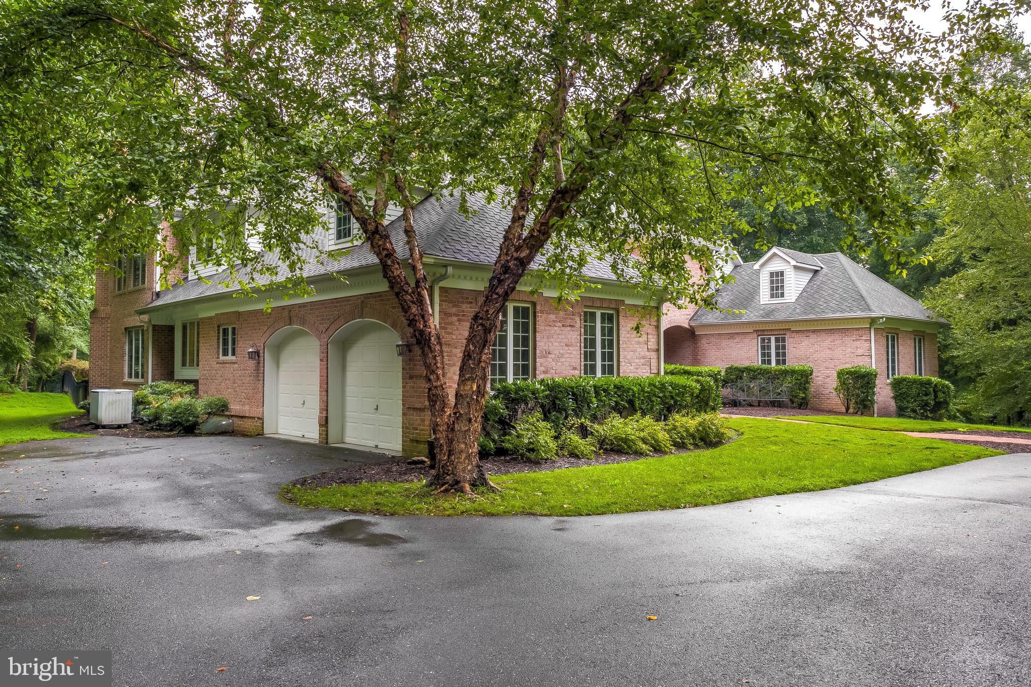 VILLAGE OF HARPERS CHOICE - Residential