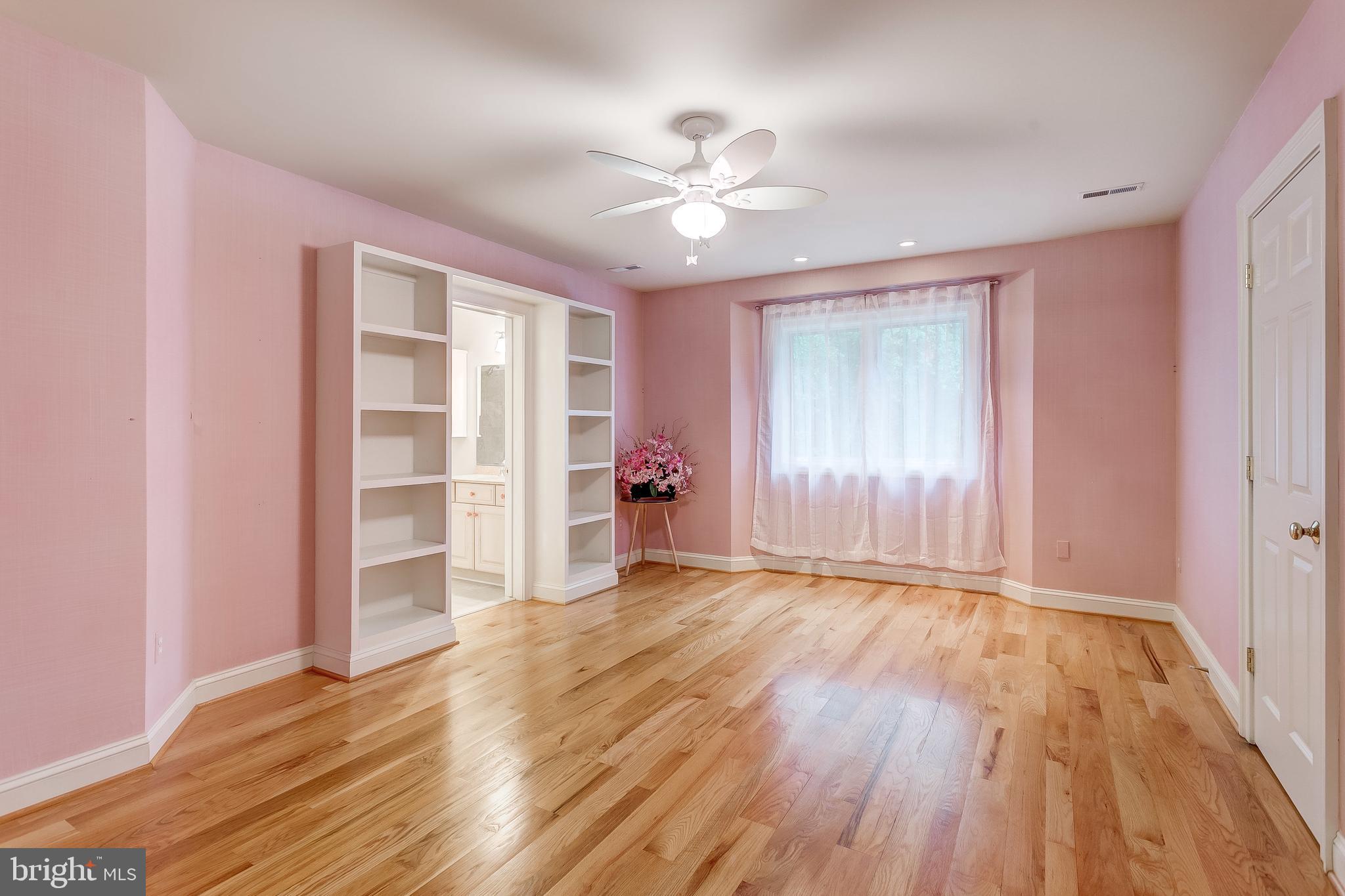 VILLAGE OF HARPERS CHOICE - Residential