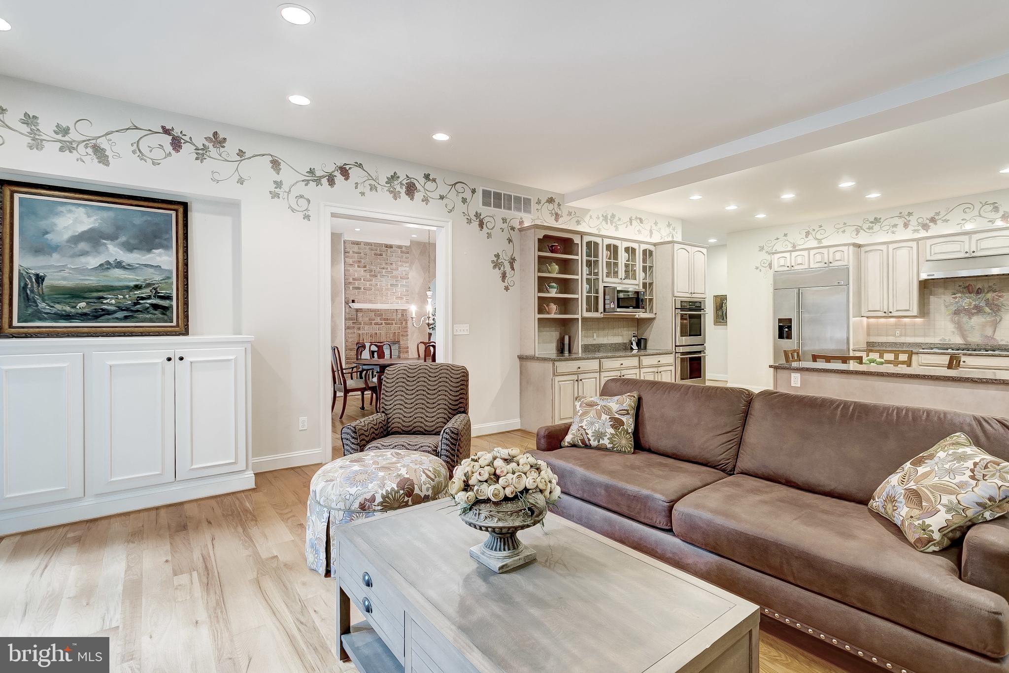 VILLAGE OF HARPERS CHOICE - Residential