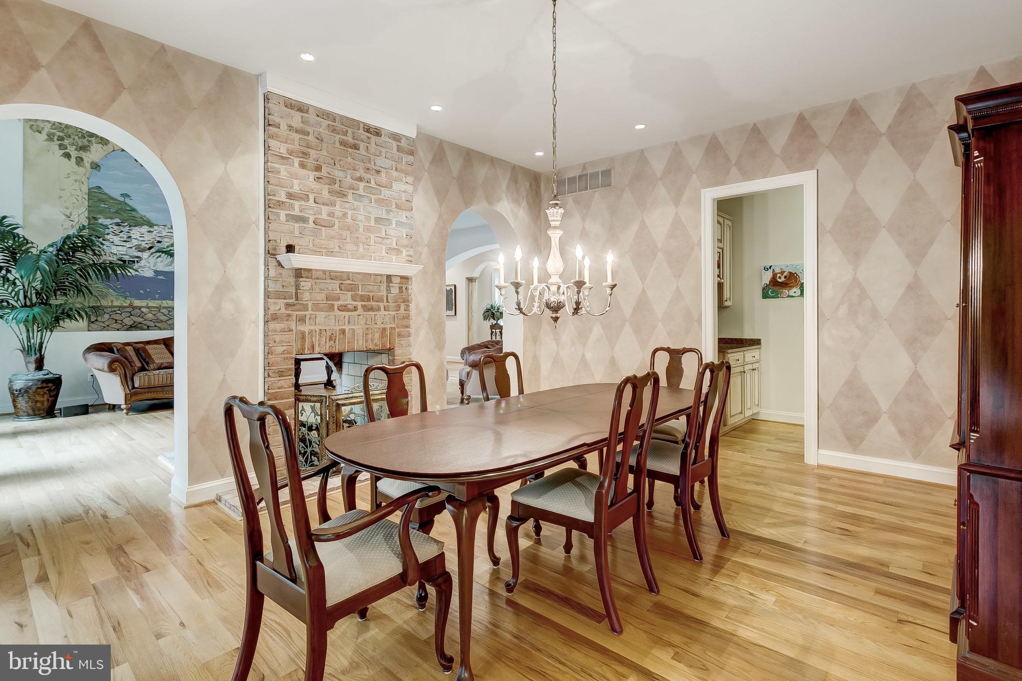 VILLAGE OF HARPERS CHOICE - Residential