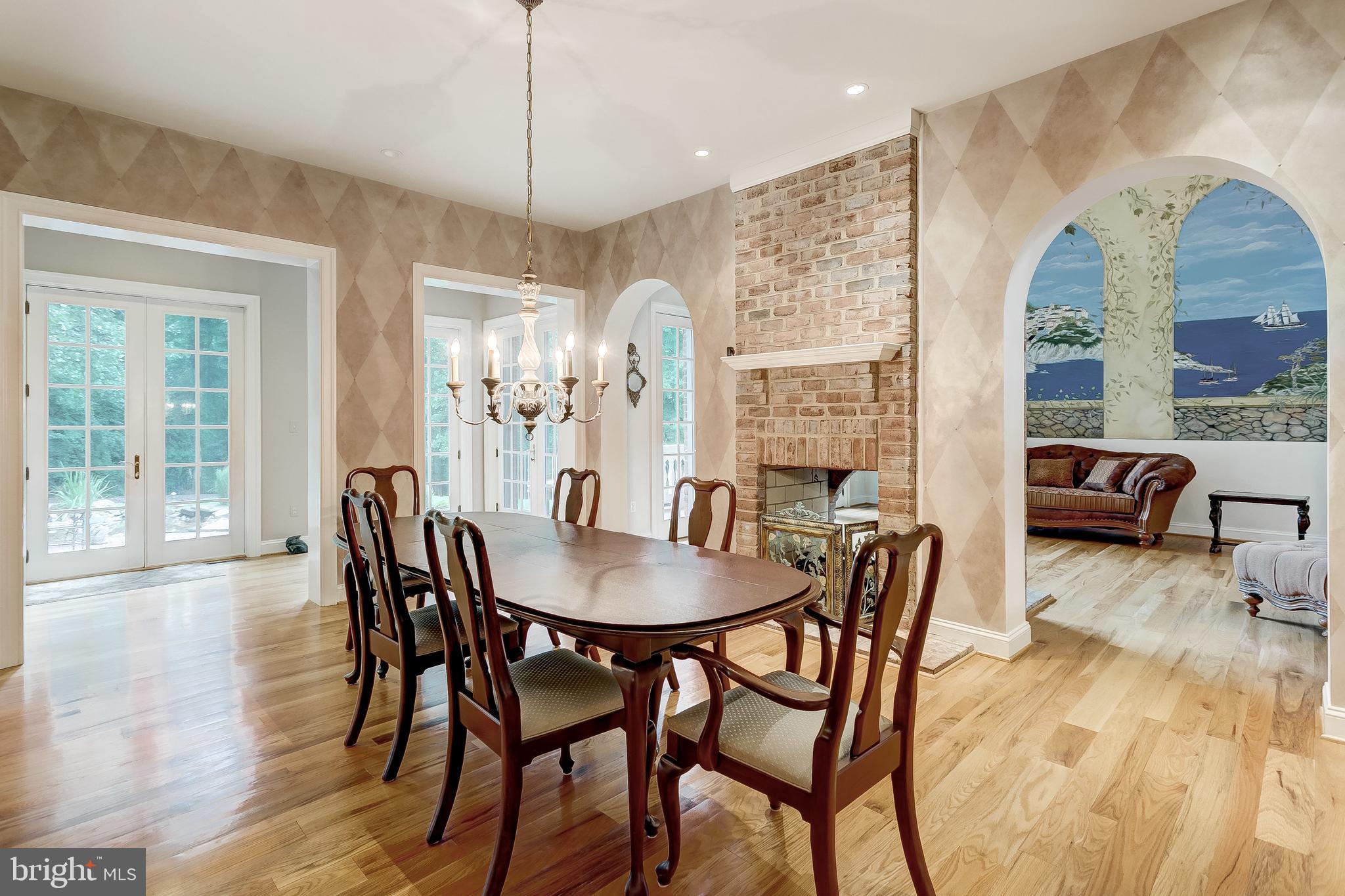 VILLAGE OF HARPERS CHOICE - Residential