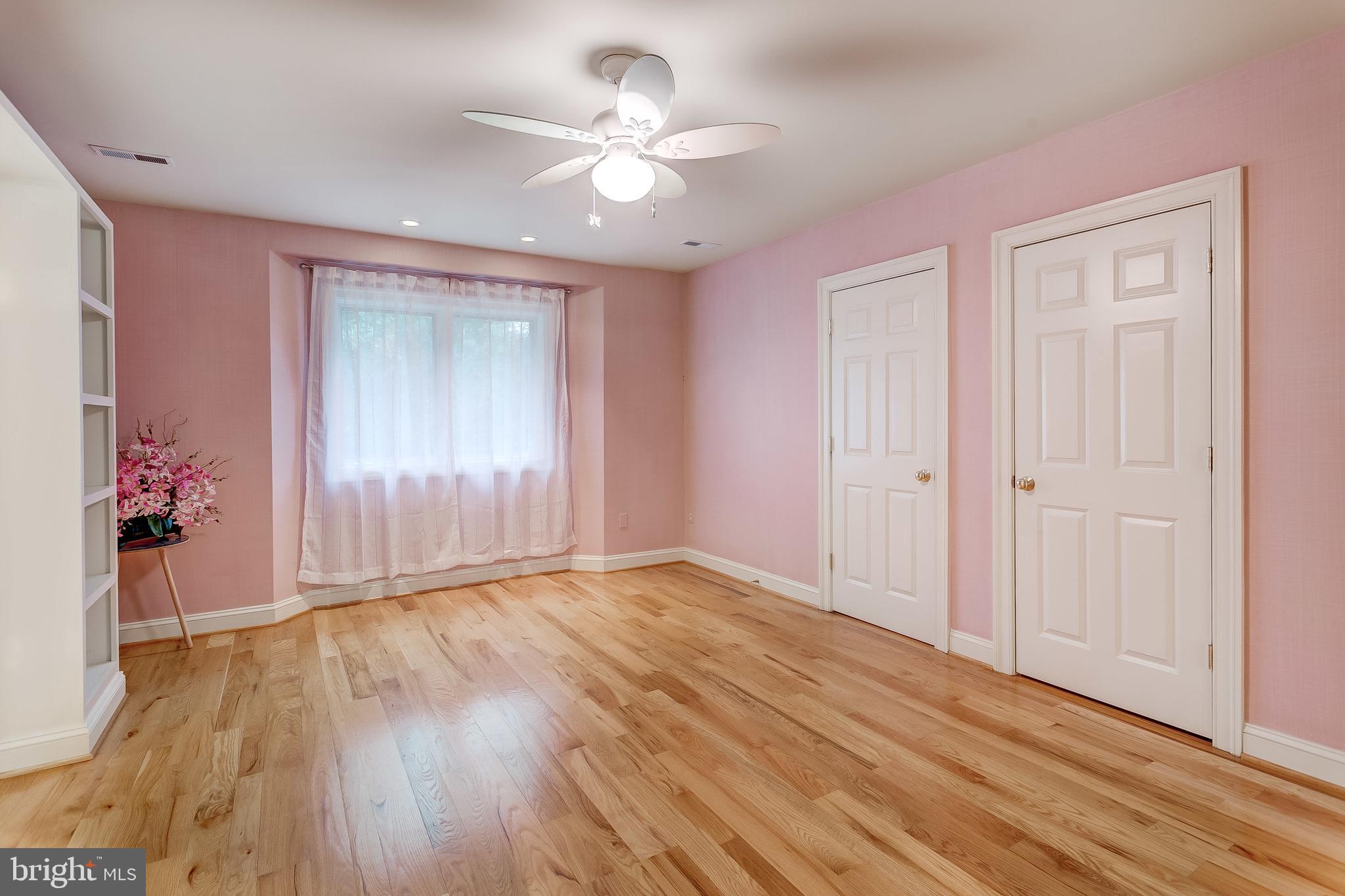 VILLAGE OF HARPERS CHOICE - Residential